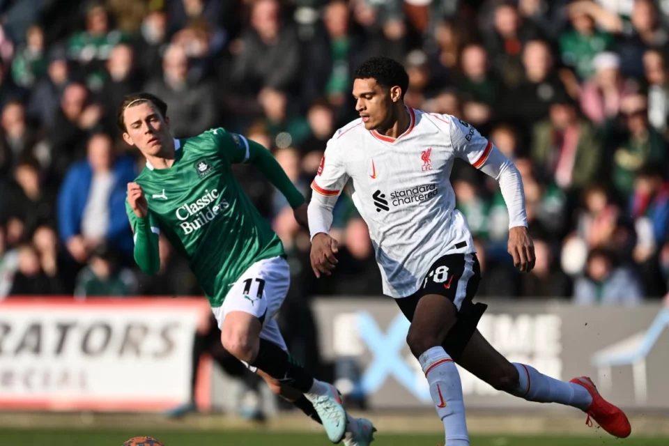 Liverpool é derrotado pelo Plymouth Argyle