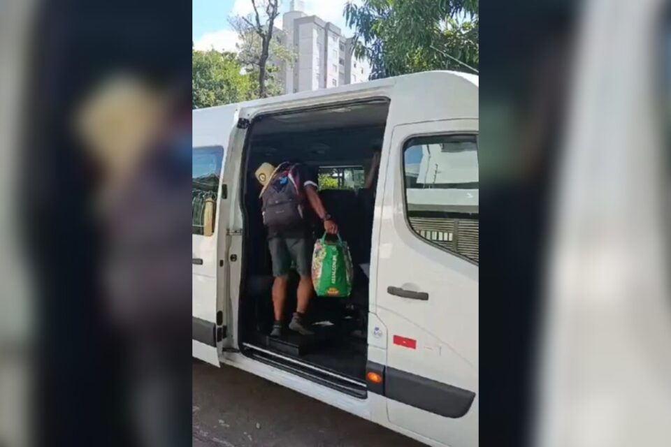 Programa em Goiânia possibilita que pessoas em situação de rua voltem para suas cidades natal