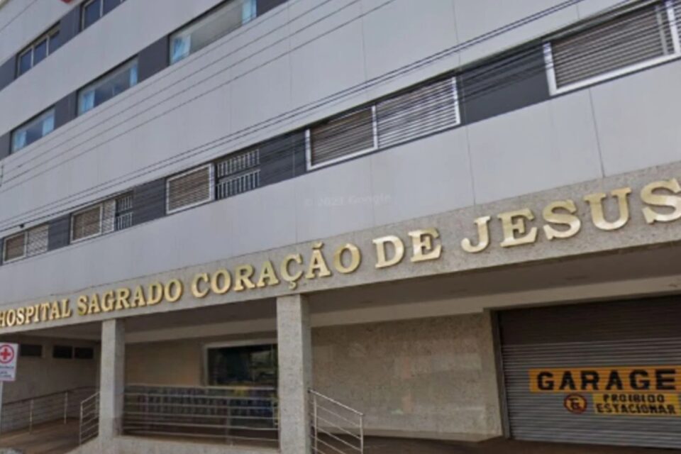 Imagem da fachada do hospital para onde a criança foi levada