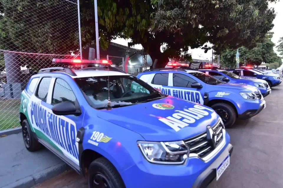 CAIADO-EM-GOIATUBA-4.jpg