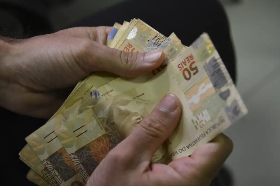 Abono salarial Pis/Pasep 2025 está disponível para consulta; confira datas e quem recebe Confira como consultar e o calendário de pagamentos