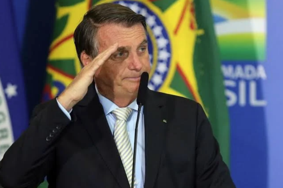 Bolsonaro tem até quinta-feira para responder ao STF denúncia da PGR