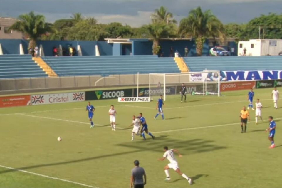 Jogo entre Goiatuba e Aparecidense no Goianão