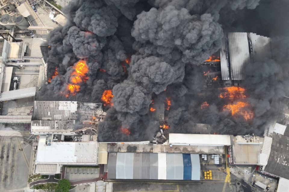 incendio-fabrica-rj