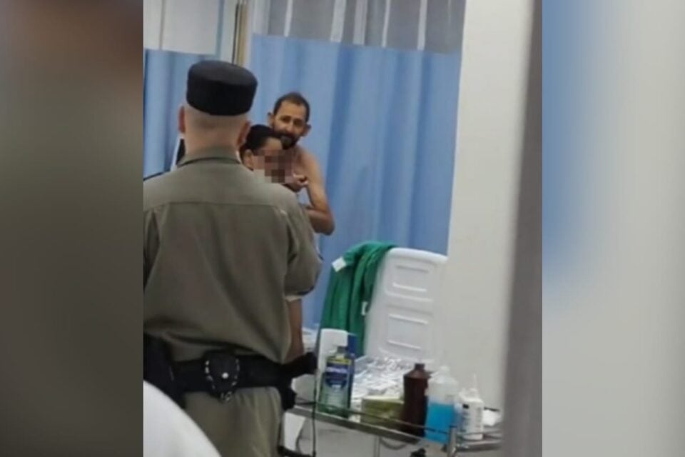 A imagem mostra o paciente que foi morto em janeiro após surto