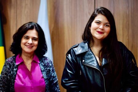 Vereadora se reúne com ministra para apresentar lei de leito separado para mães de natimorto