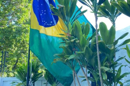 Venezuela impede acesso a água em embaixada com asilados sob tutela do Brasil