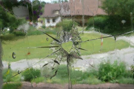 Idosa que caiu no golpe do Don Juan e perdeu R$ 1,5 milhão vive de favor com a irmã