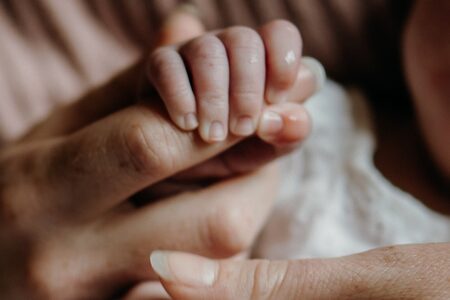 Justiça de Uruana reconhece que criança tem duas mães