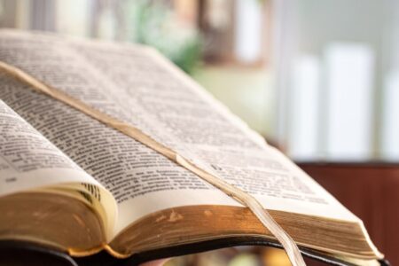 Vereadora quer intervalo bíblico em escolas de Goiânia