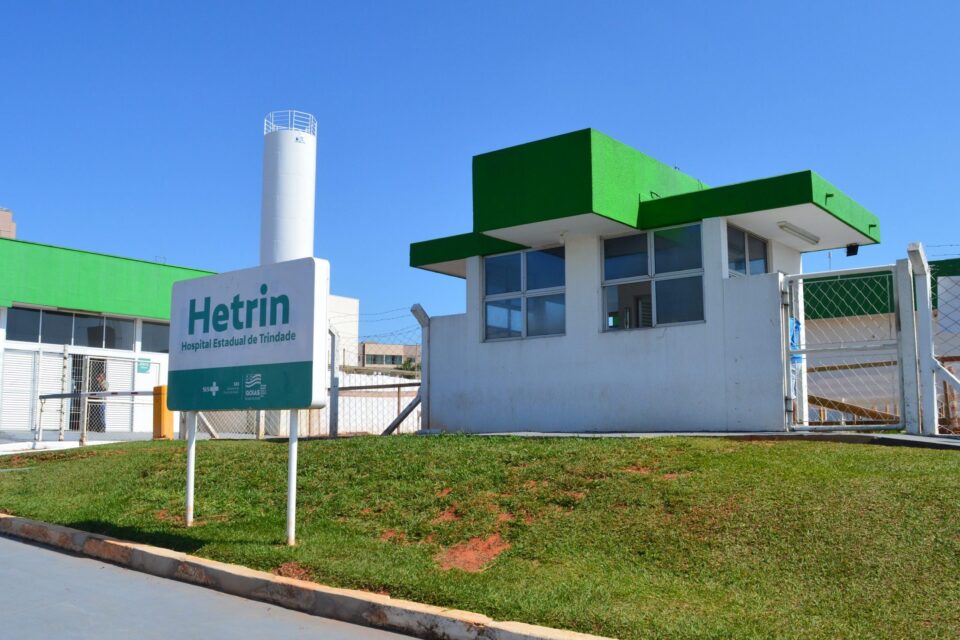 Fachada_Hetrin-1-scaled-e1675366271890