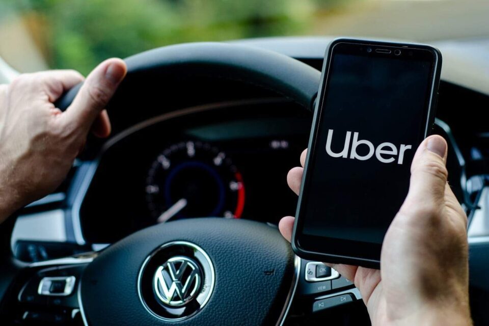 Uber passa a permitir que motoristas bloqueiem passageiros Recurso será liberado gradualmente e depende da avaliação feita pelo condutor