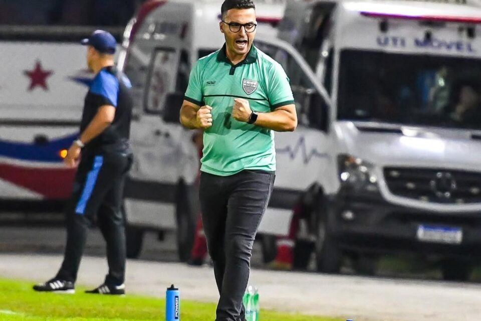 Wiliam Campos irá assumir o Goiânia