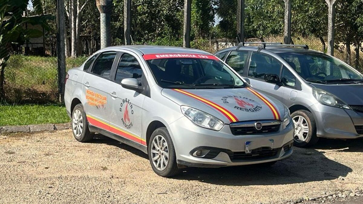 Homem finge ser bombeiro para visitar presídio de Aparecida com 5 crianças