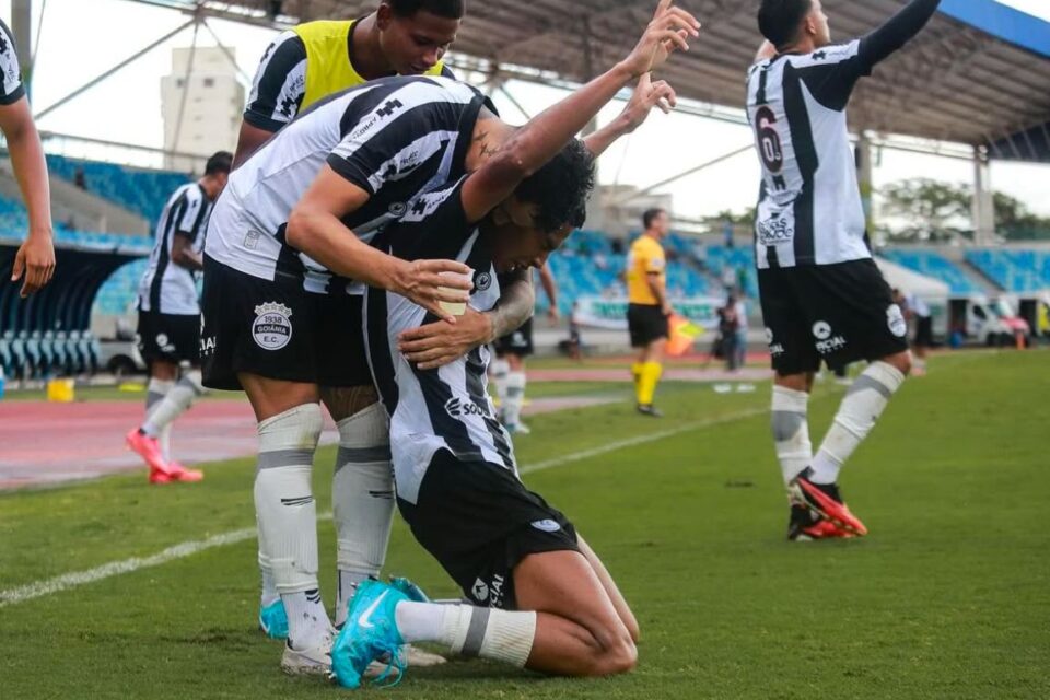 Goiânia chega com chances de se salvar do rebaixamento na última rodada
