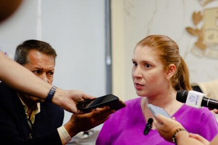 Corte em gabinetes vai economizar R$ 2,3 milhões ao ano, diz Câmara de Anápolis