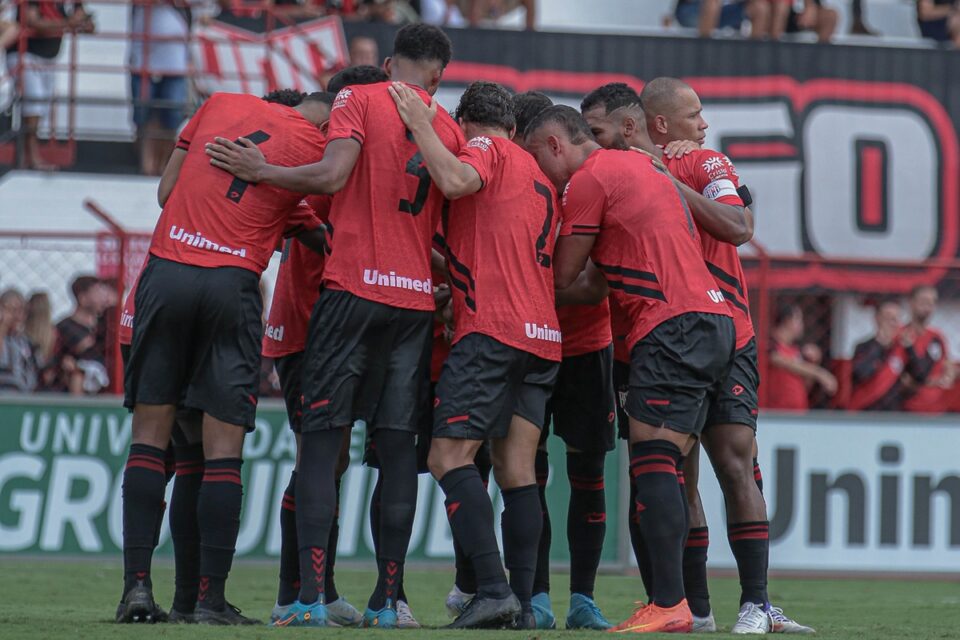 Jogadores do Atlético Goianiense