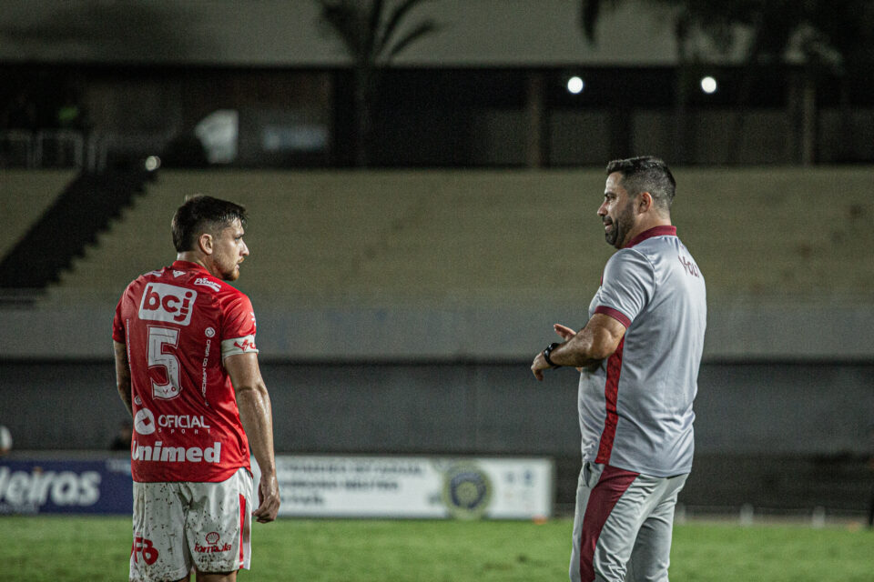 Rafael Lacerda lamenta baixo rendimento