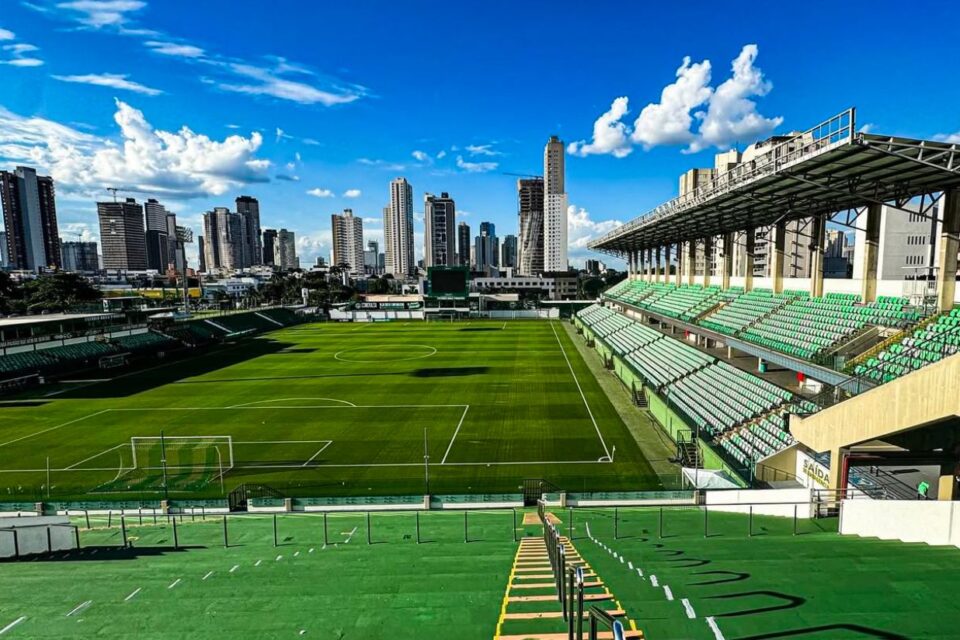 Goiás recebe Abecat pelo Campeonato Goiano