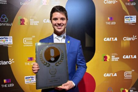 João Vitor de Paiva é eleito o melhor influenciador do País no prêmio iBest 2024