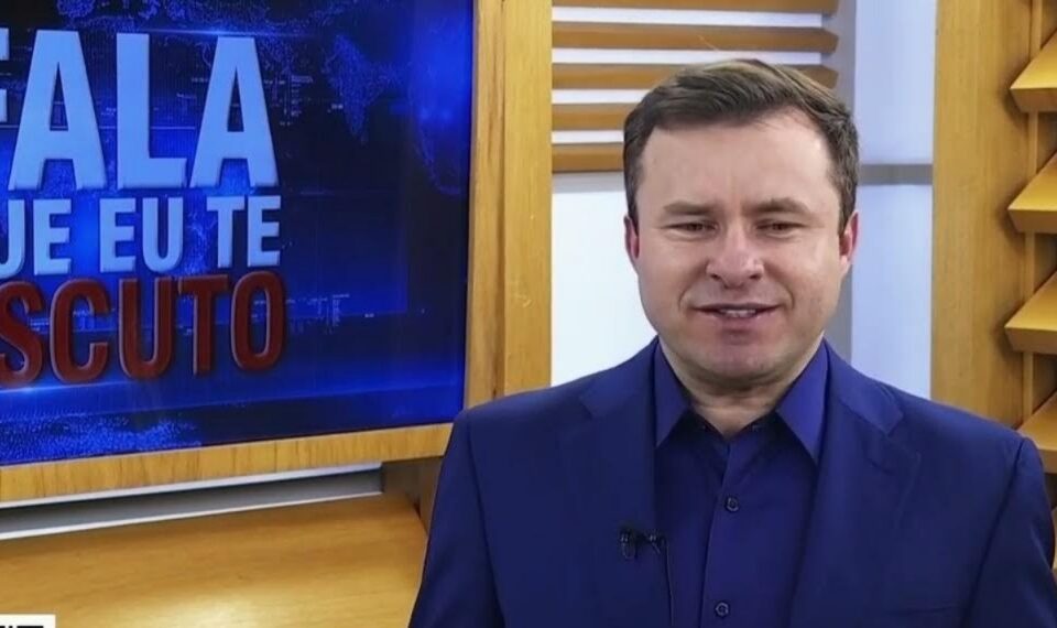 Record é condenada por fã ridicularizado em entrevista à Igreja Universal Emissora repassou reportagem para quadro Fala que Eu te Escuto