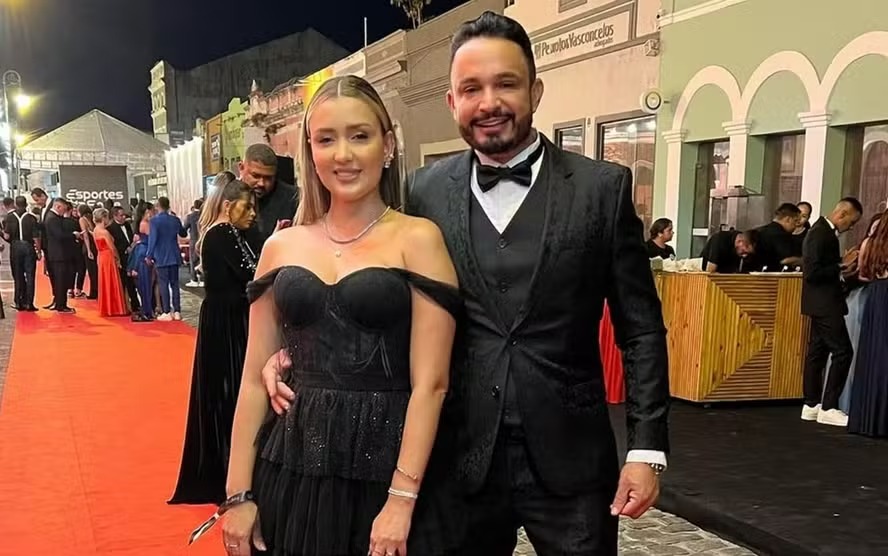 PMMA: o que é a substância usada por Karine Gouveia e marido em clínica ilegal composto plástico e permanente