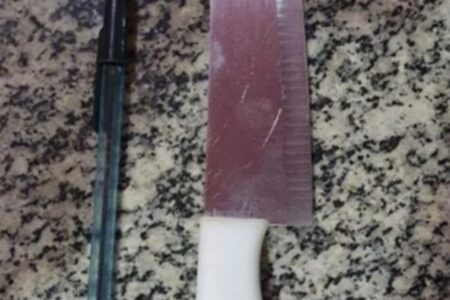 Homem pede faca para descascar laranja e esfaqueia feirante em Iporá Ele alegou vingança como motivação para o crime; entenda