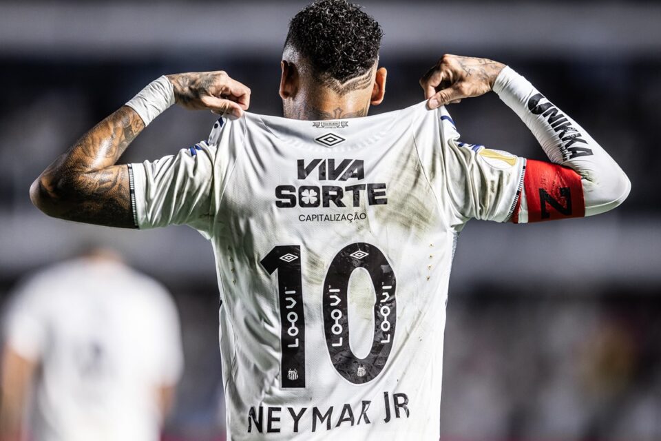 Neymar em partida pelo Santos