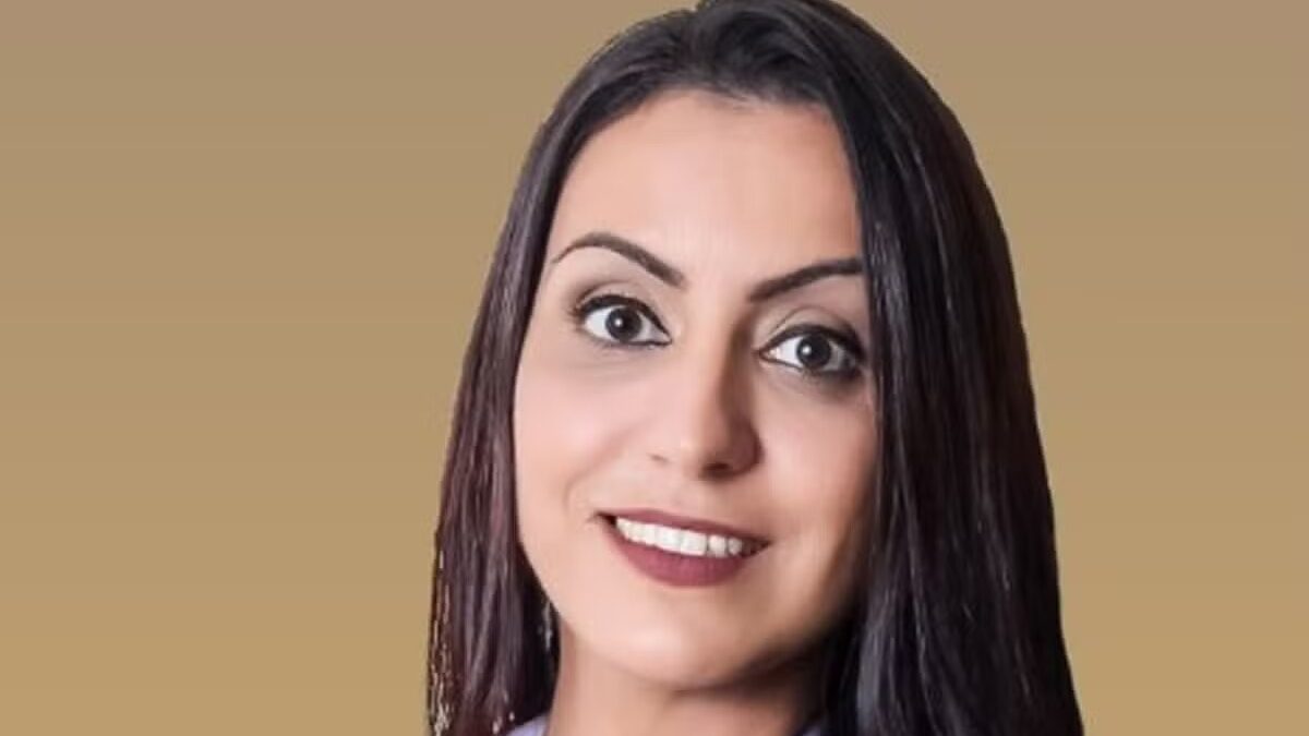 Médica que sequestrou recém-nascida de hospital é solta após 8 meses presa em Goiás Claudia Soares Alves alegou que estava em surto psicótico