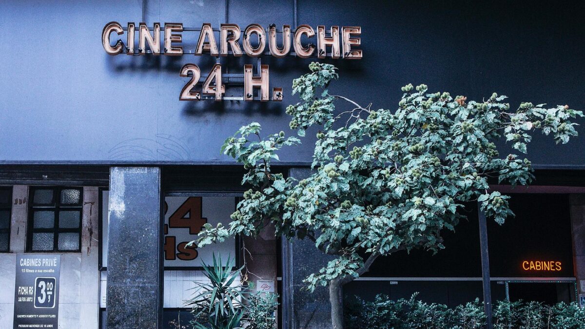 Reduto LGBT+ tem até "mamódromo" Triângulo do sexo gay em São Paulo tem revezamento de clientes; entenda como funciona