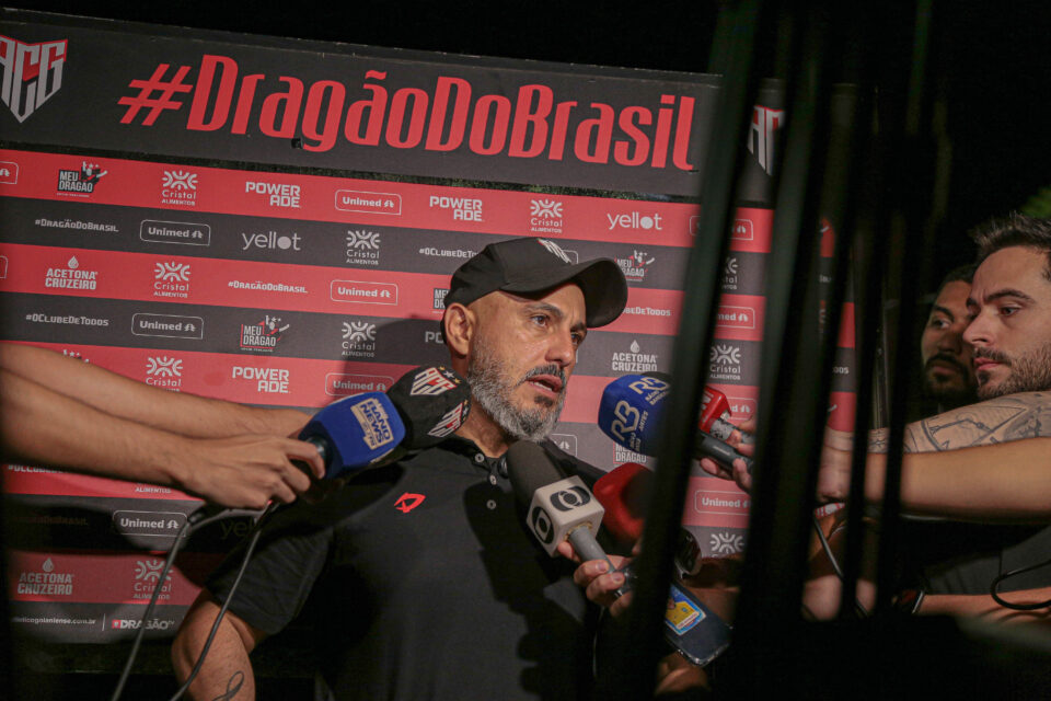 Rafael Guanaes critica arbitragem