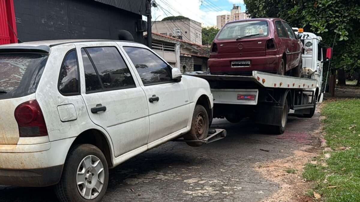 Operação vai recolher 100 veículos abandonados em Aragoiânia