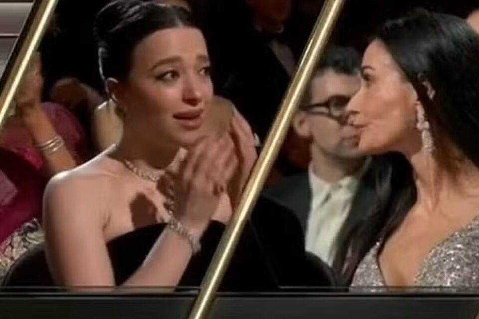 Leitura labial revela o que Demi Moore disse ao perder o Oscar de Melhor Atriz