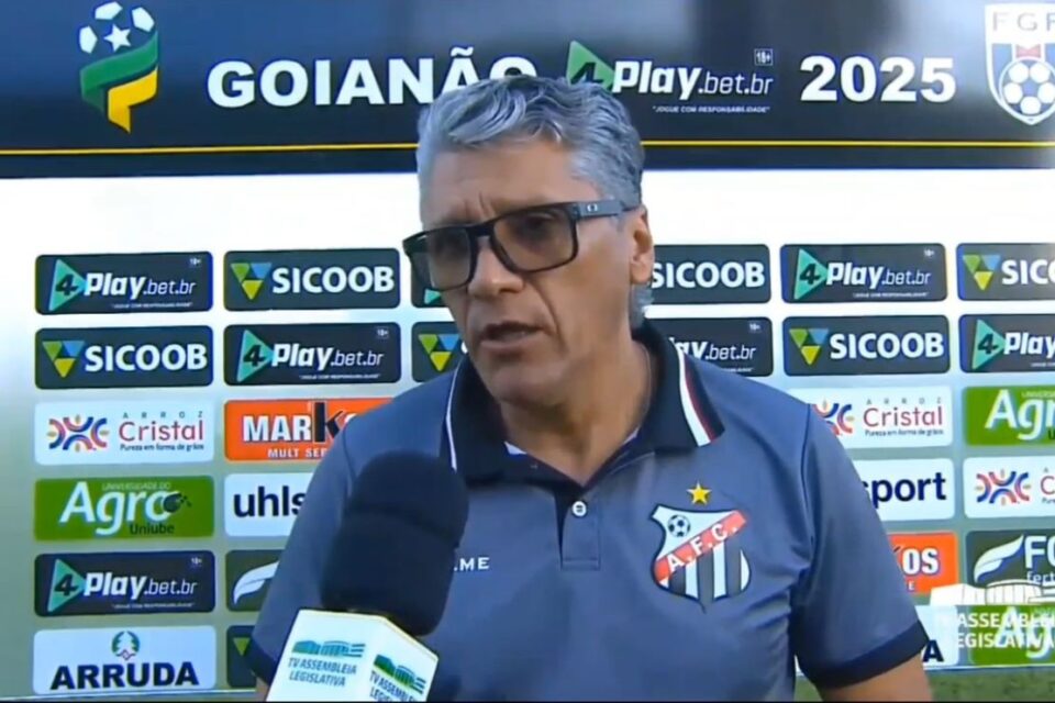 Ângelo Luiz lamenta chances perdidas