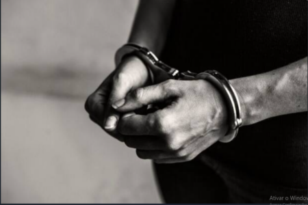 O homem usava perfil falso para receber doações (Foto: Freepik)