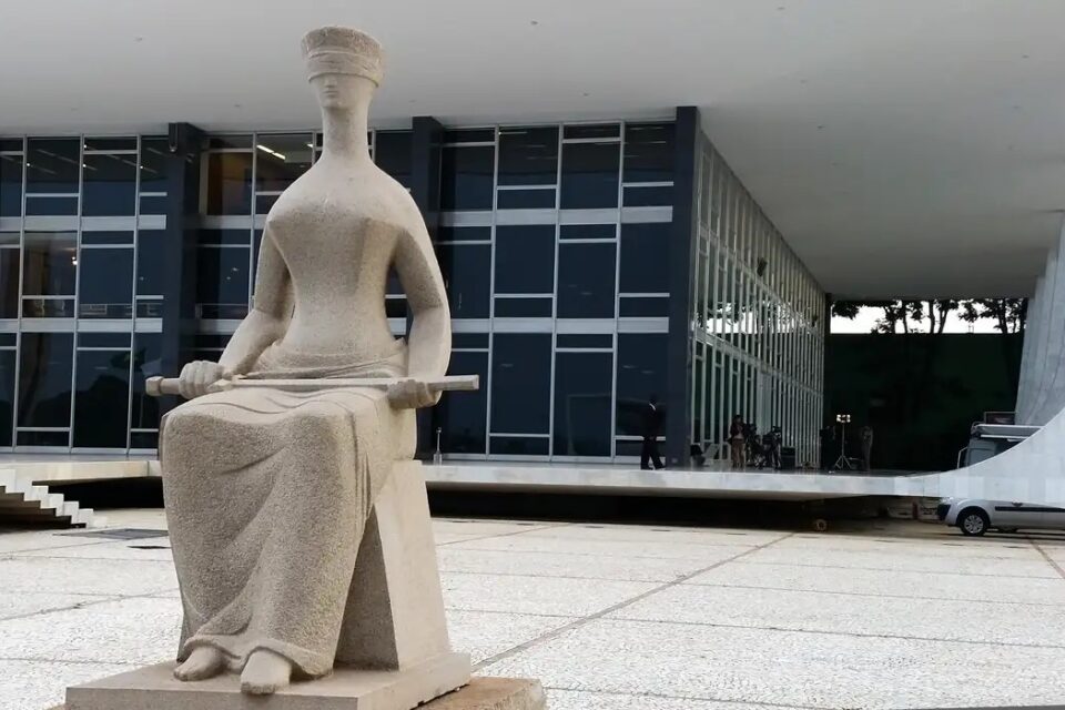 STF diz que é preciso lembrar golpe de 1964 para que nunca mais se repita Tribunal publica mensagem após relembrar ditadura militar