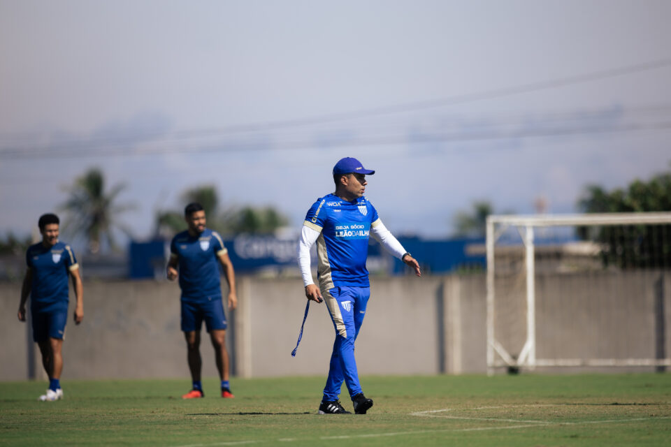 Jair Ventura, novo técnico do Avaí