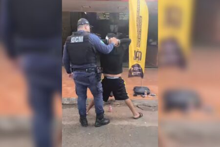 Jovem preso pela GCM de Rio Verde (Foto: Reprodução)