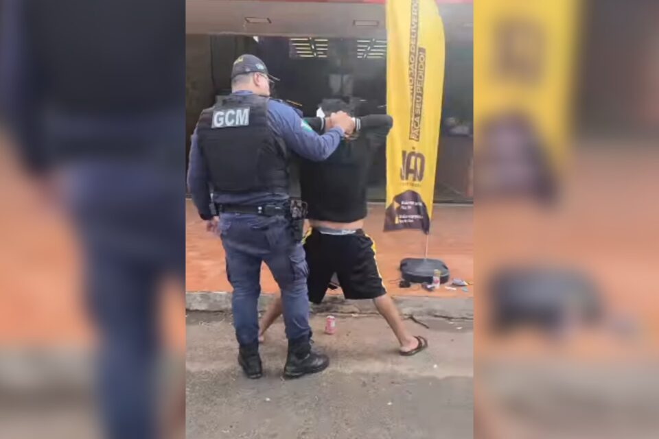 Jovem preso pela GCM de Rio Verde (Foto: Reprodução)