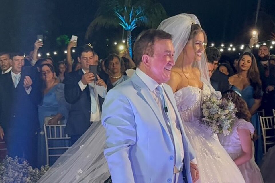 Veja imagens do casamento de Amado Batista com a miss Calita Franciele fotos amigos próximos afirmam que é “amor verdadeiro”