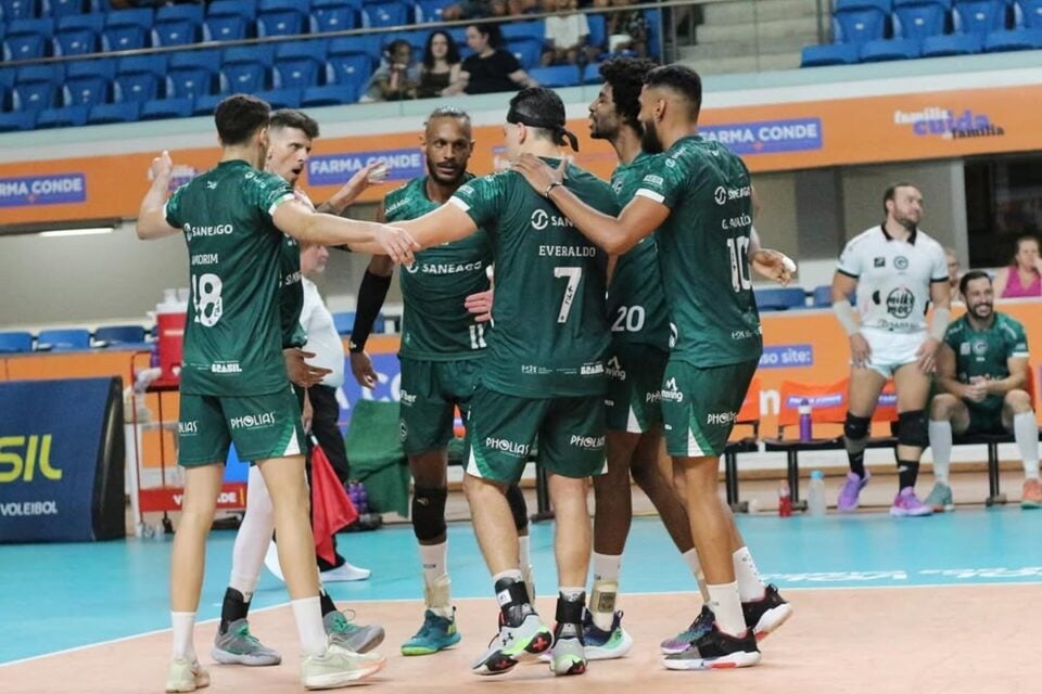 Equipe do Goiás Vôlei durante a Superliga A