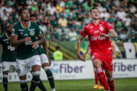 Vila Nova e Goiás se enfrentaram pela última vez na Serrinha, com vitória do Tigrão, por 1 a 0