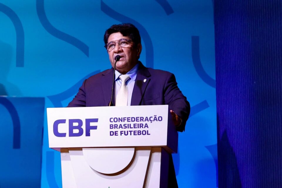 Ednaldo Rodrigues durante reeleição na CBF