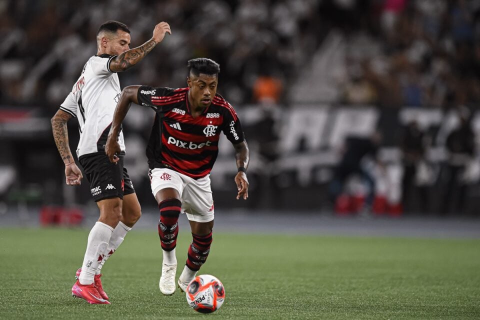 Bruno Henrique em jogo pelo Flamengo