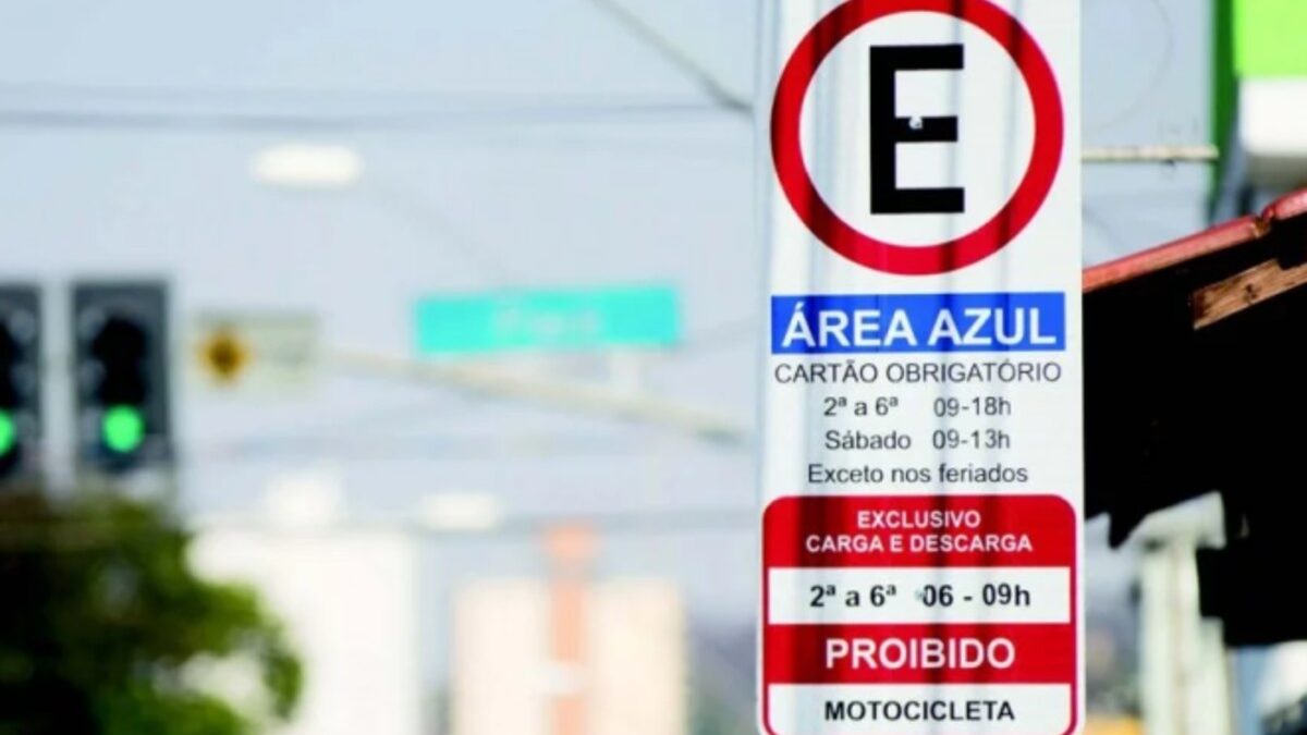 Prefeitura desenvolve novo aplicativo para Área Azul com pagamento por cartões e PIX