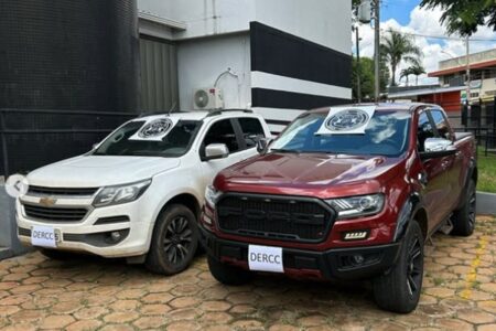 Suspeitos de movimentar milhões em 'golpe do novo número' contra idosos são presos em Goiás