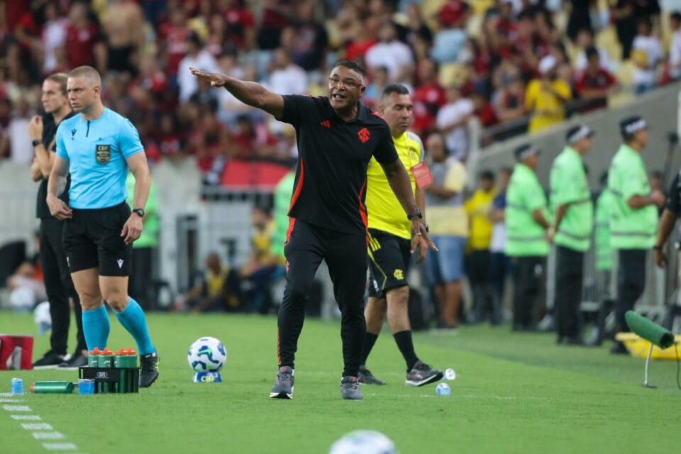 Roger Machado, treinador do Internacional