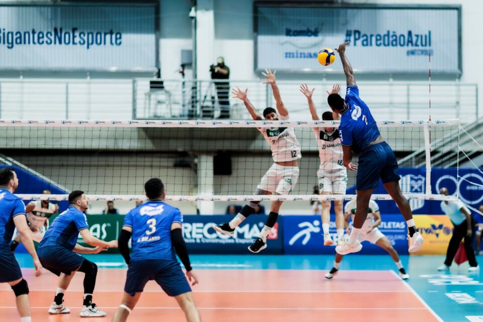 Jogo entre Goiás Vôlei e Minas em Belo Horizonte
