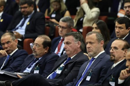 STF forma maioria para tornar Bolsonaro e sete aliados réus por tentativa de golpe Moraes, Dino e Fux já se posicionaram