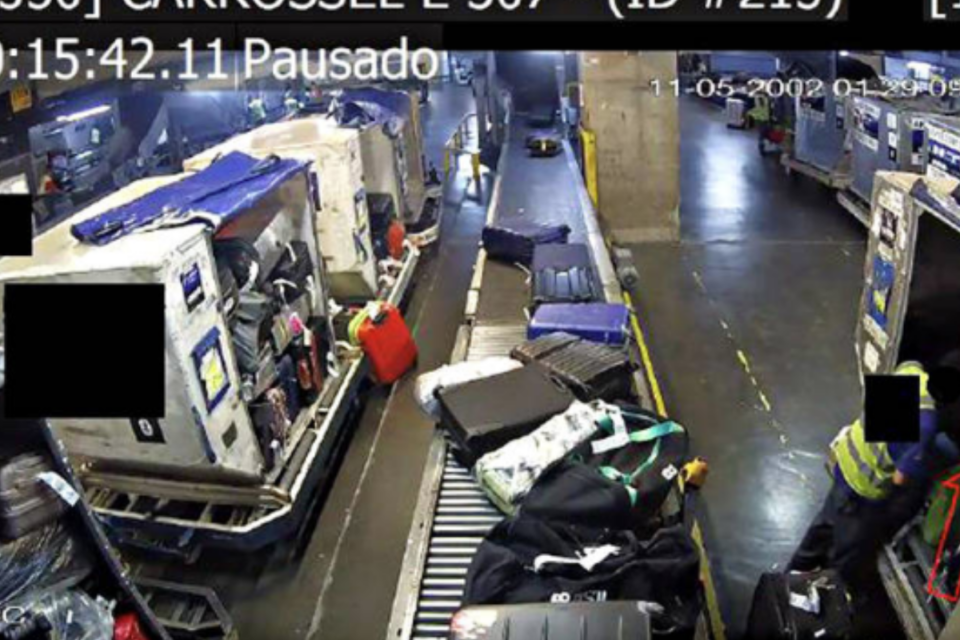 Despacho de malas no aeroporto de Guarulhos, em São Paulo (Foto: Reprodução)